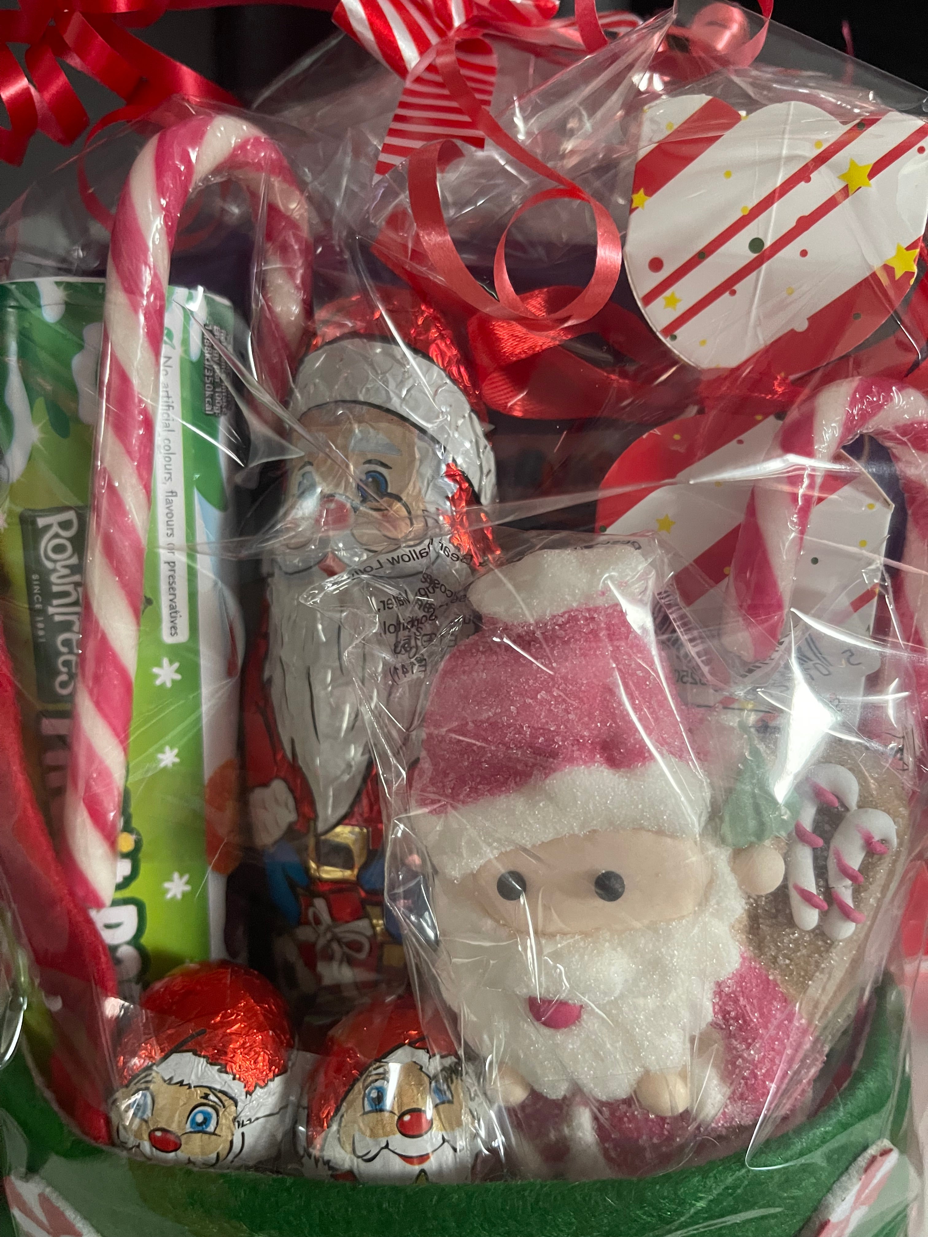 Elf pants hamper
